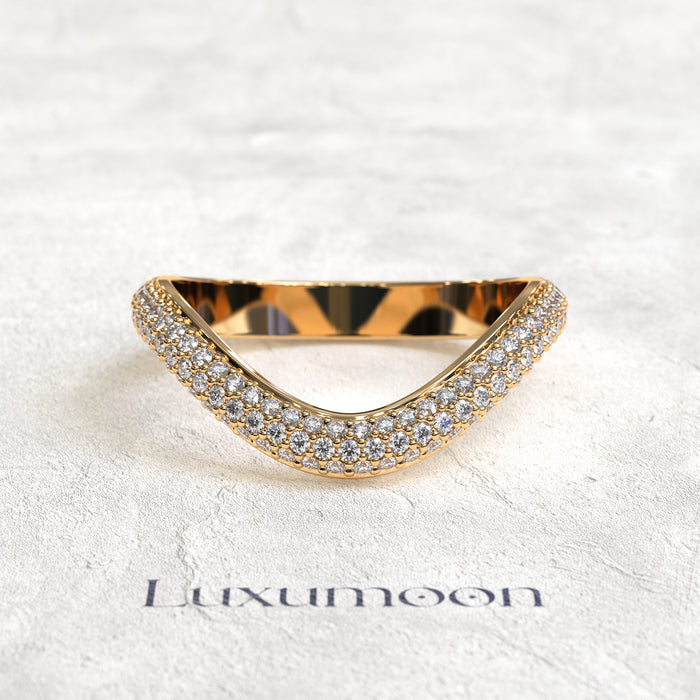 The Ardenté – Multi Round Diamond Curve Band