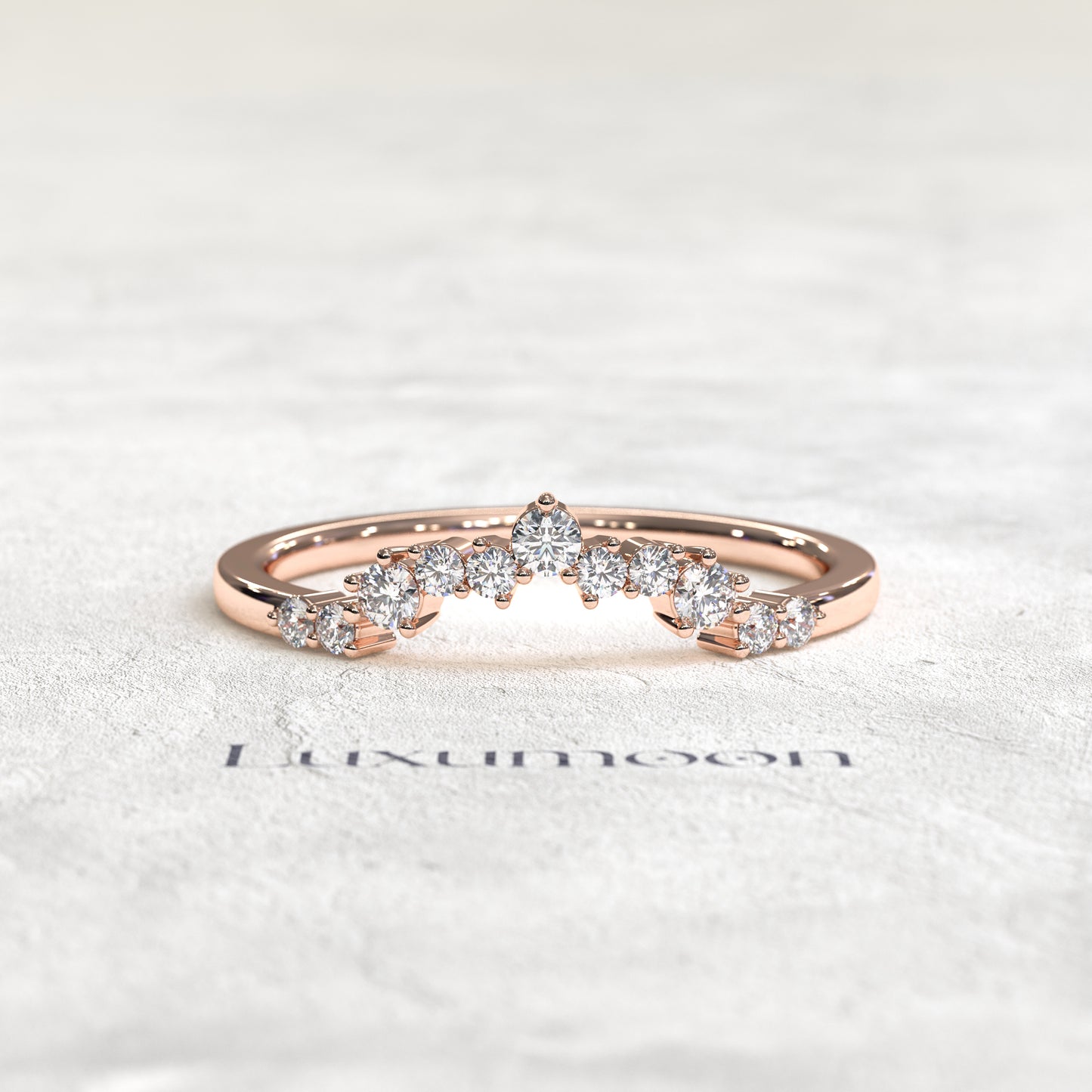 The Cylisse – Crown Contour Round Diamond Band