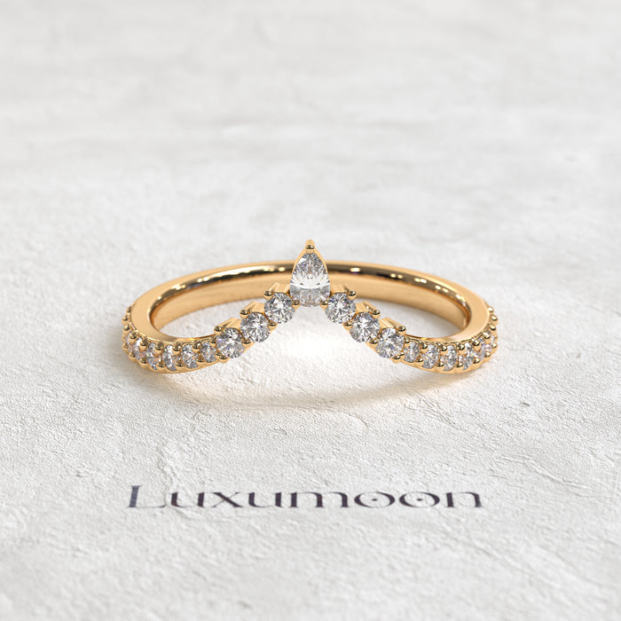 The Althéa – Pear Crown Diamond Band