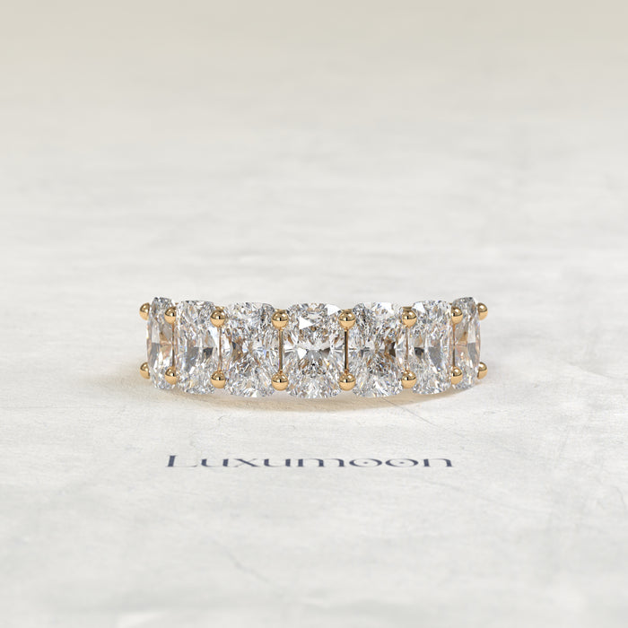 The Onela – Cushion Cut Lab Grown Diamond Seven Stone Wedding Band