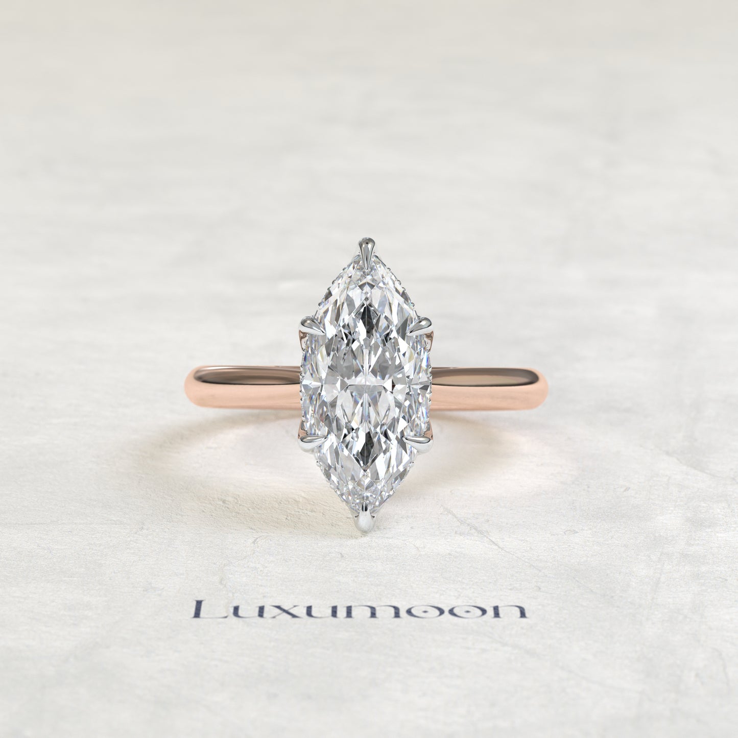 Bague Cirethia – Diamant Marquise avec halo floral caché