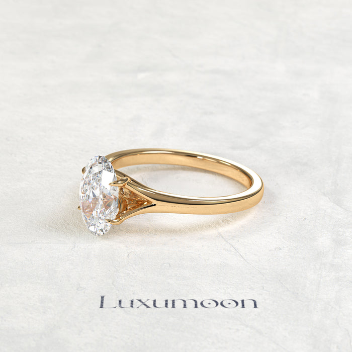 The Bellavé – 3 CT Oval Diamond Split Shank Solitaire Engagement Ring