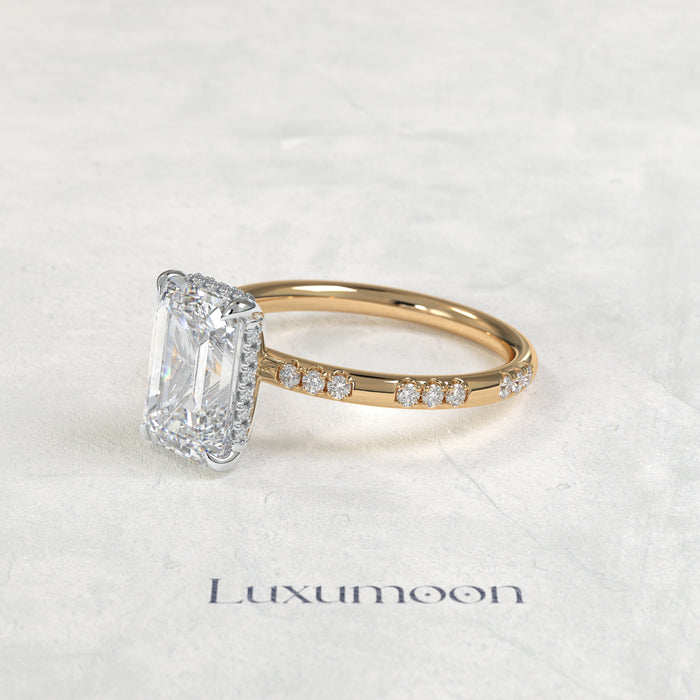 The Jovelle – 2.5 CT Emerald Diatance Pave Ring