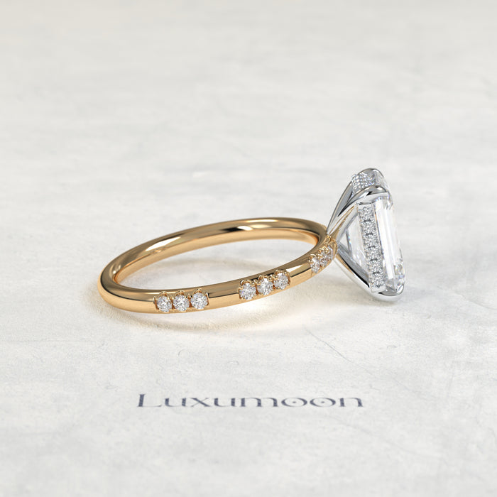 The Jovelle – 2.5 CT Emerald Diatance Pave Ring