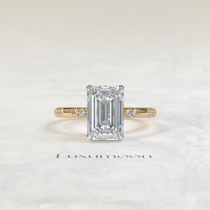 The Jovelle – 2.5 CT Emerald Diatance Pave Ring