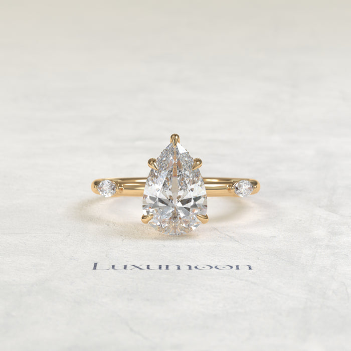 Bague Dervelle – Diamants taille poire 2 carats sertis d'un halo caché et d'un pavé de diamants marquise