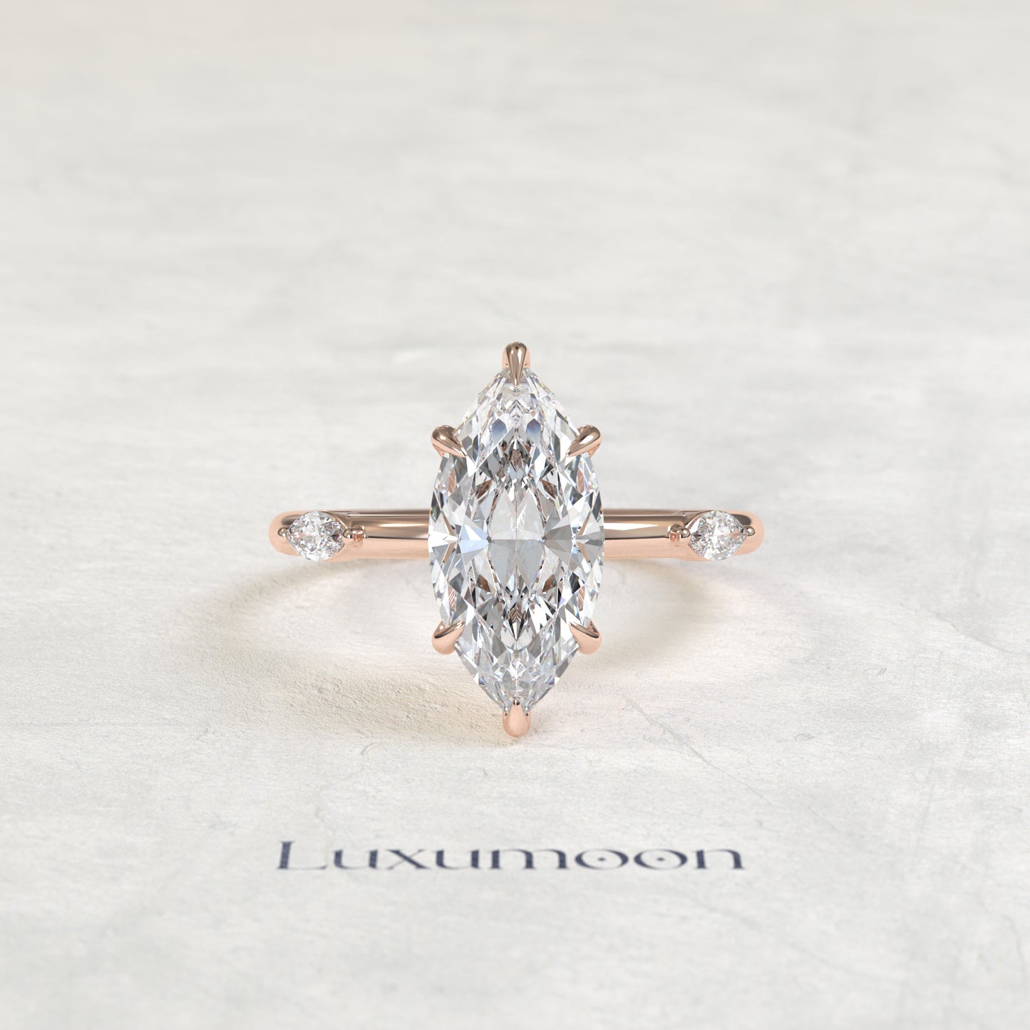 Bague Renissea – 2 carats, sertie d'un halo caché et de diamants marquise pavés