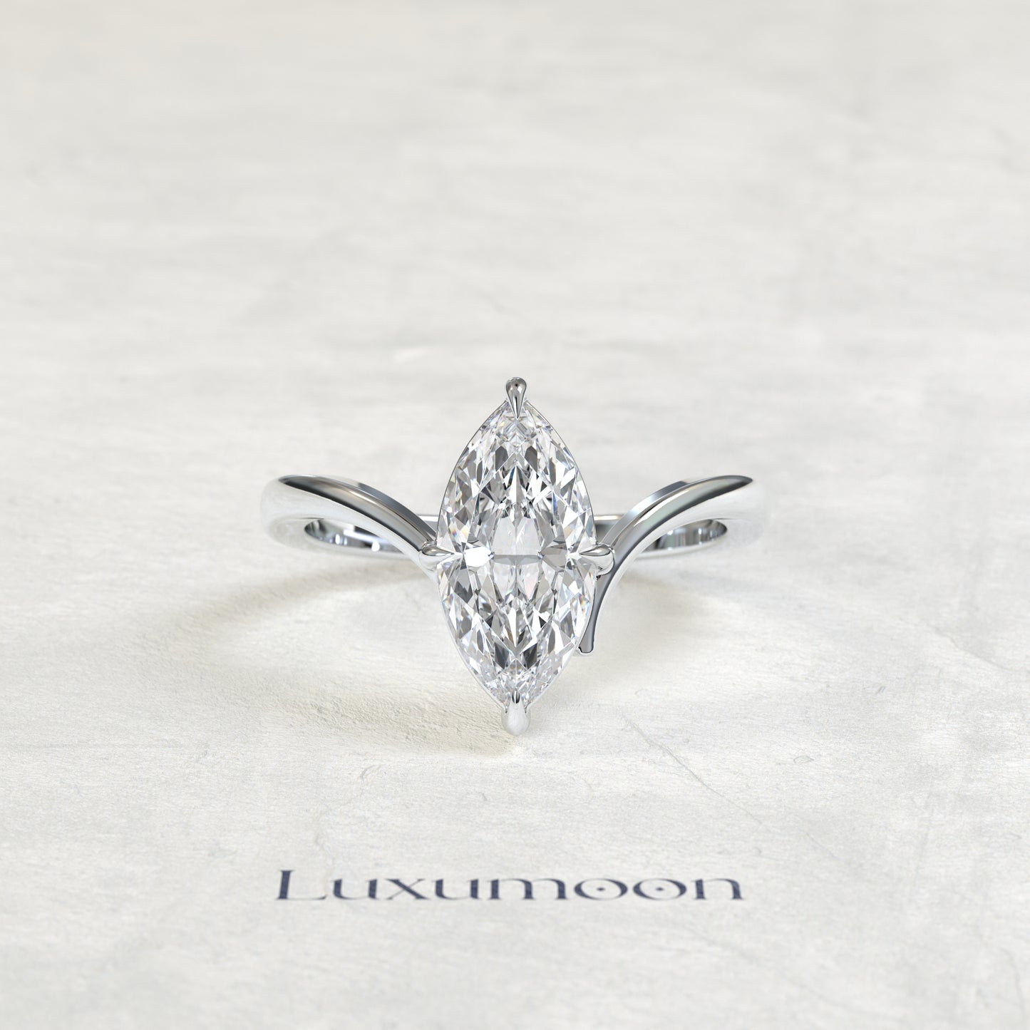 Bague solitaire Delyra – Diamant marquise fluide de 2 carats