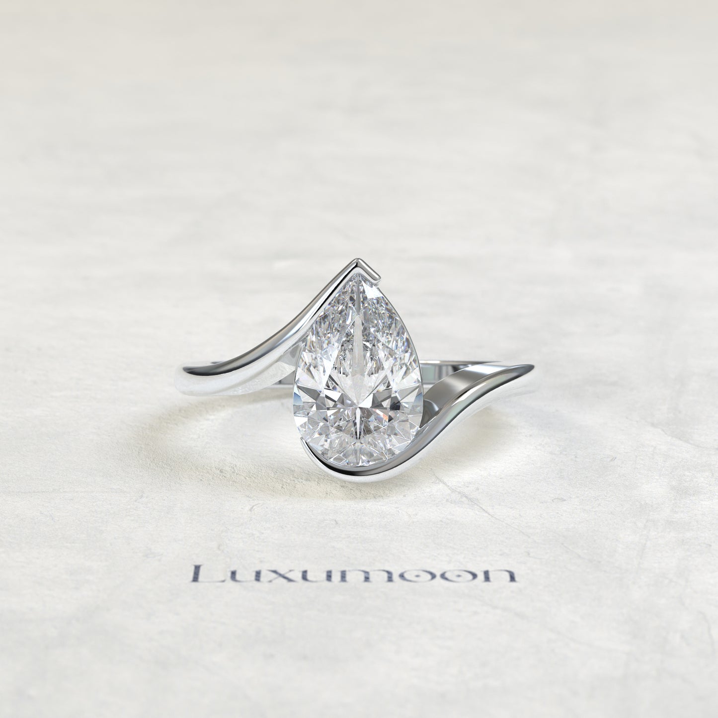 Bague solitaire Aurivyn – 2,5 CT, sertie demi-lunette, en forme de poire