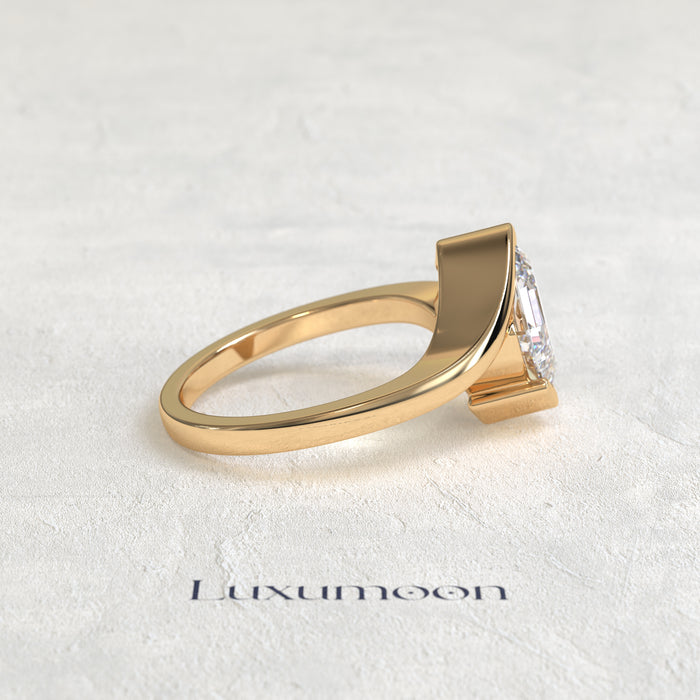 The Novavyn – 2.5 CT Asscher Half-Bezel Bypass Solitaire Ring