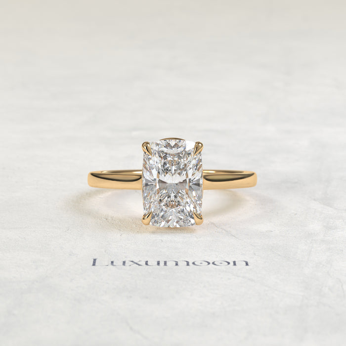 Bague de fiançailles solitaire Avenelle – Coussin allongé de 5 carats