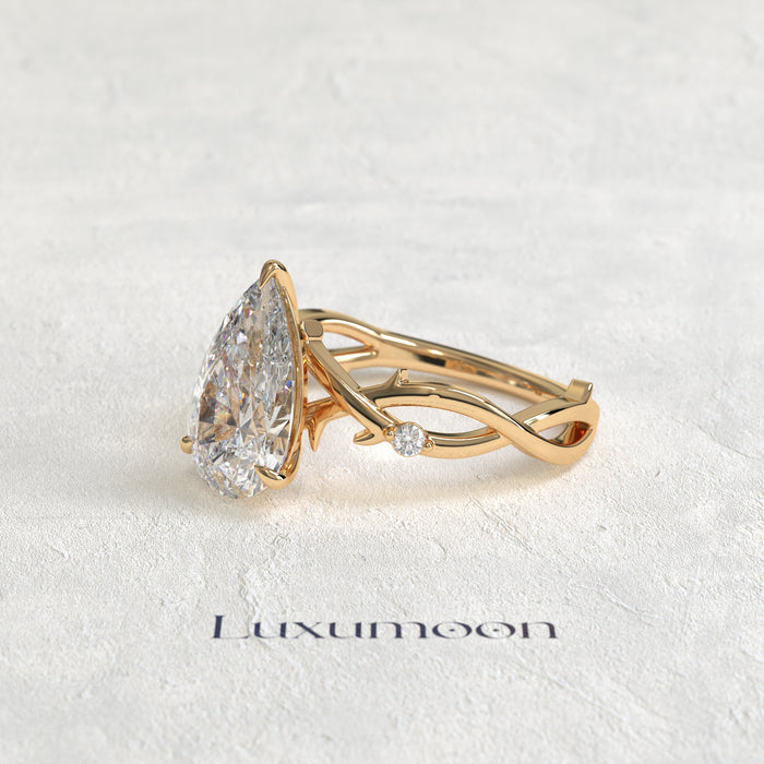 The Lyra – 2.5 CT Pear Diamond Leaf Vine Engagement Ring