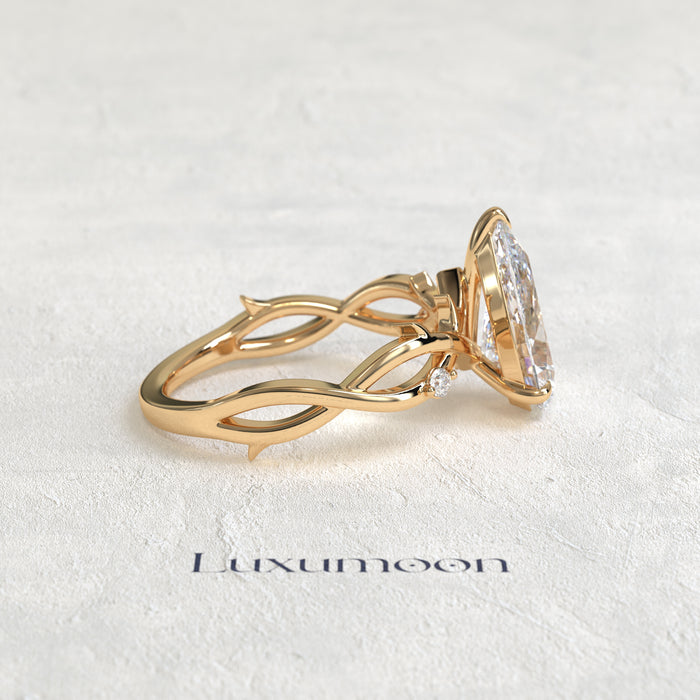 The Lyra – 2.5 CT Pear Diamond Leaf Vine Engagement Ring