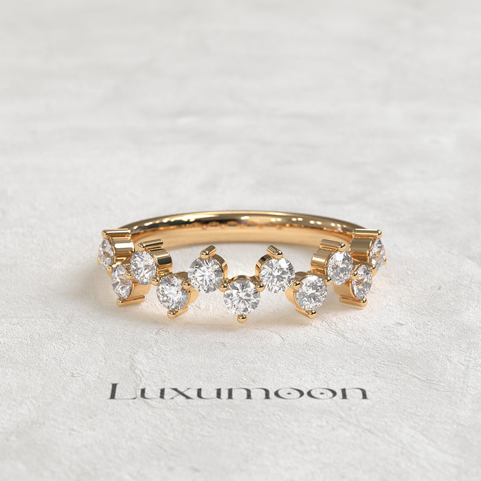 The Nyxara – Up and Down Round Diamond Band