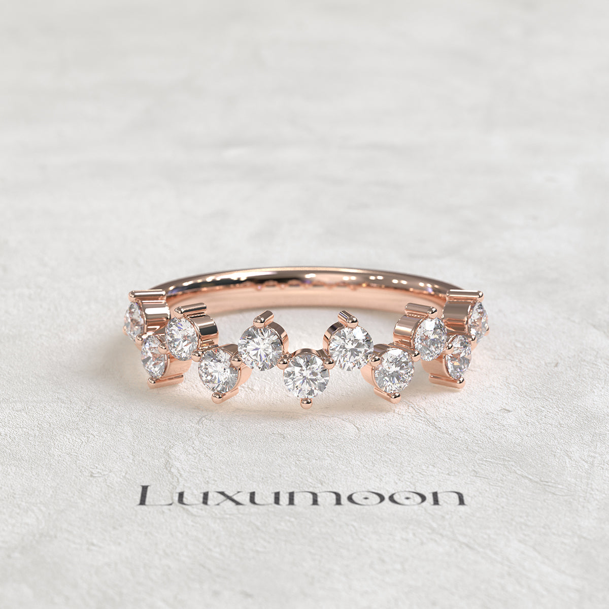 The Nyxara – Up and Down Round Diamond Band
