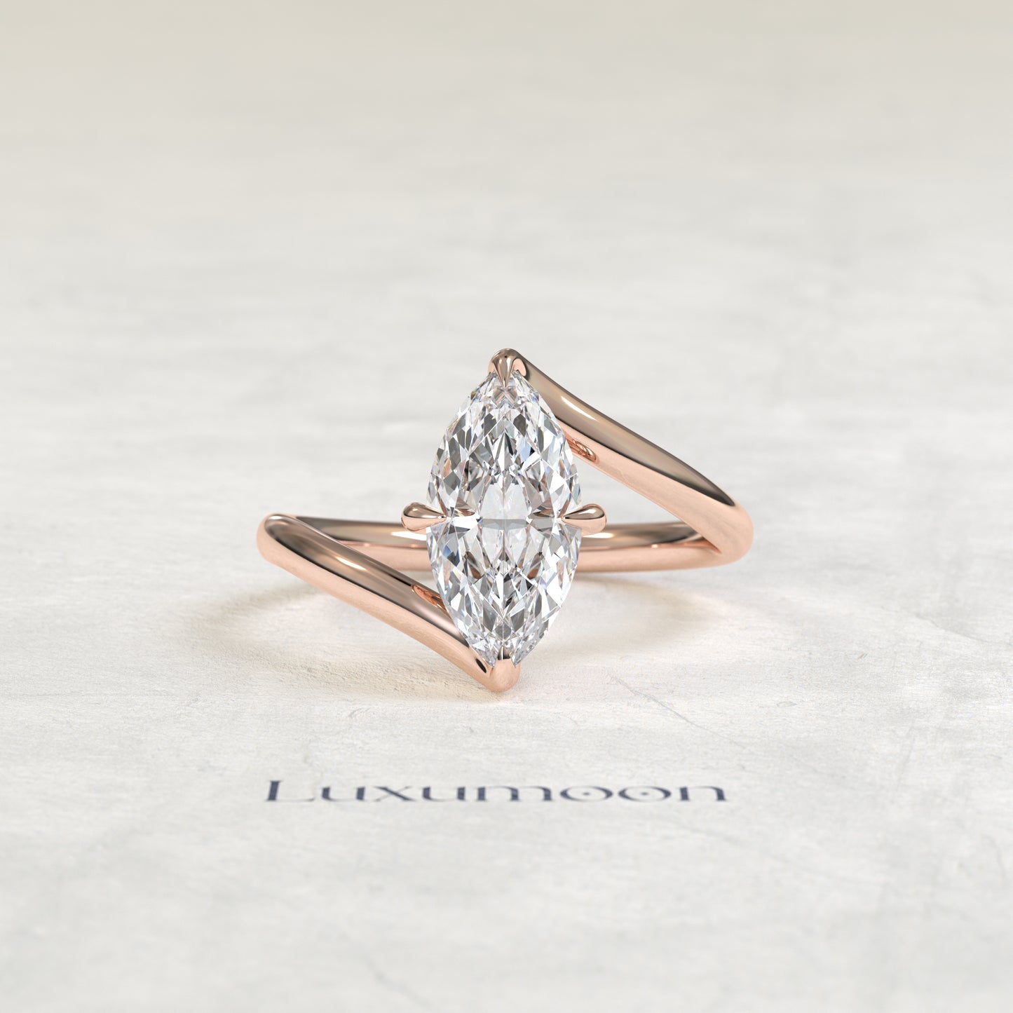 Bague de fiançailles Aeva – Diamant marquise, motif vague en haut et en bas
