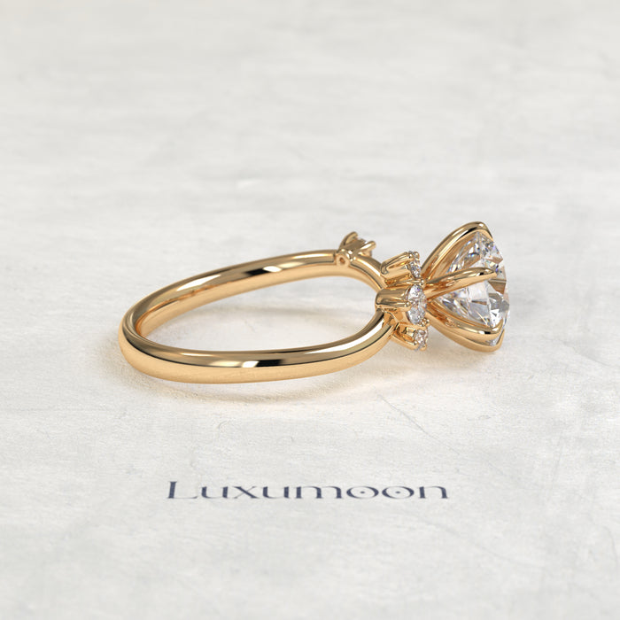 The Aveny – Graden Of Round Multi Diamond Engagement Ring