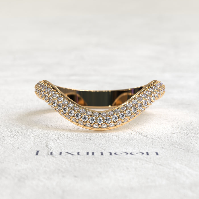 The Ardenté – Multi Round Diamond Curve Band