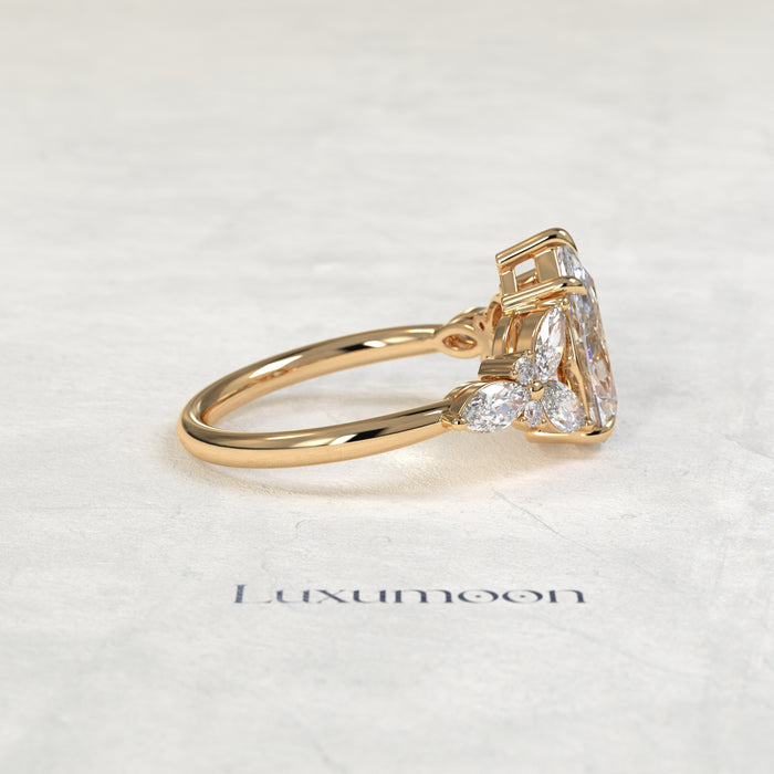 The Zeris – Pear Cut Lab Grown Diamond Large Marquise & Round Cascade Engagement Ring