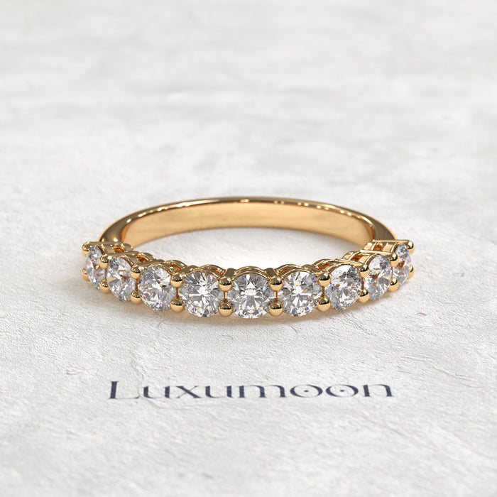 The Zyvelle – Classic Round Diamond Half Eternity Band