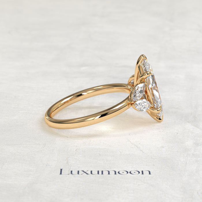 The Belyna – Marquise Cut Lab Grown Diamond Fanned Marquise Petal Wing Engagement Ring