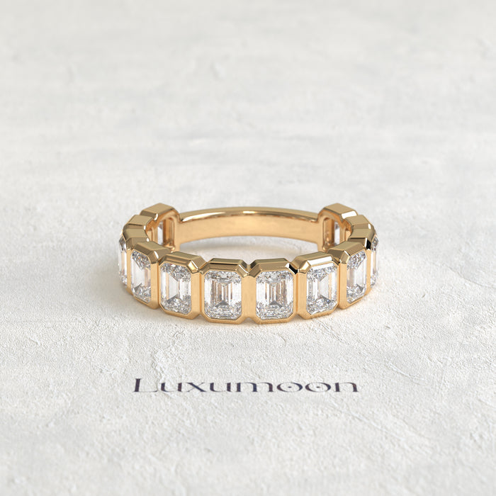 The Gelyna – Emerald Cut Lab Grown Diamond Full Bezel Eternity Band