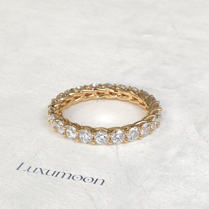 The Urova – Round Brilliant Lab Grown Diamond Shared Prong Full Eternity Band