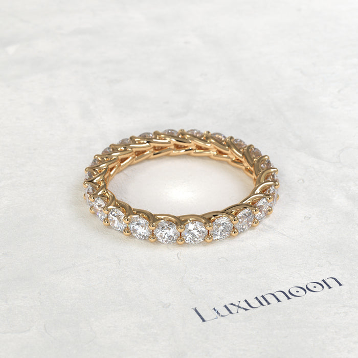 The Urova – Round Brilliant Lab Grown Diamond Shared Prong Full Eternity Band
