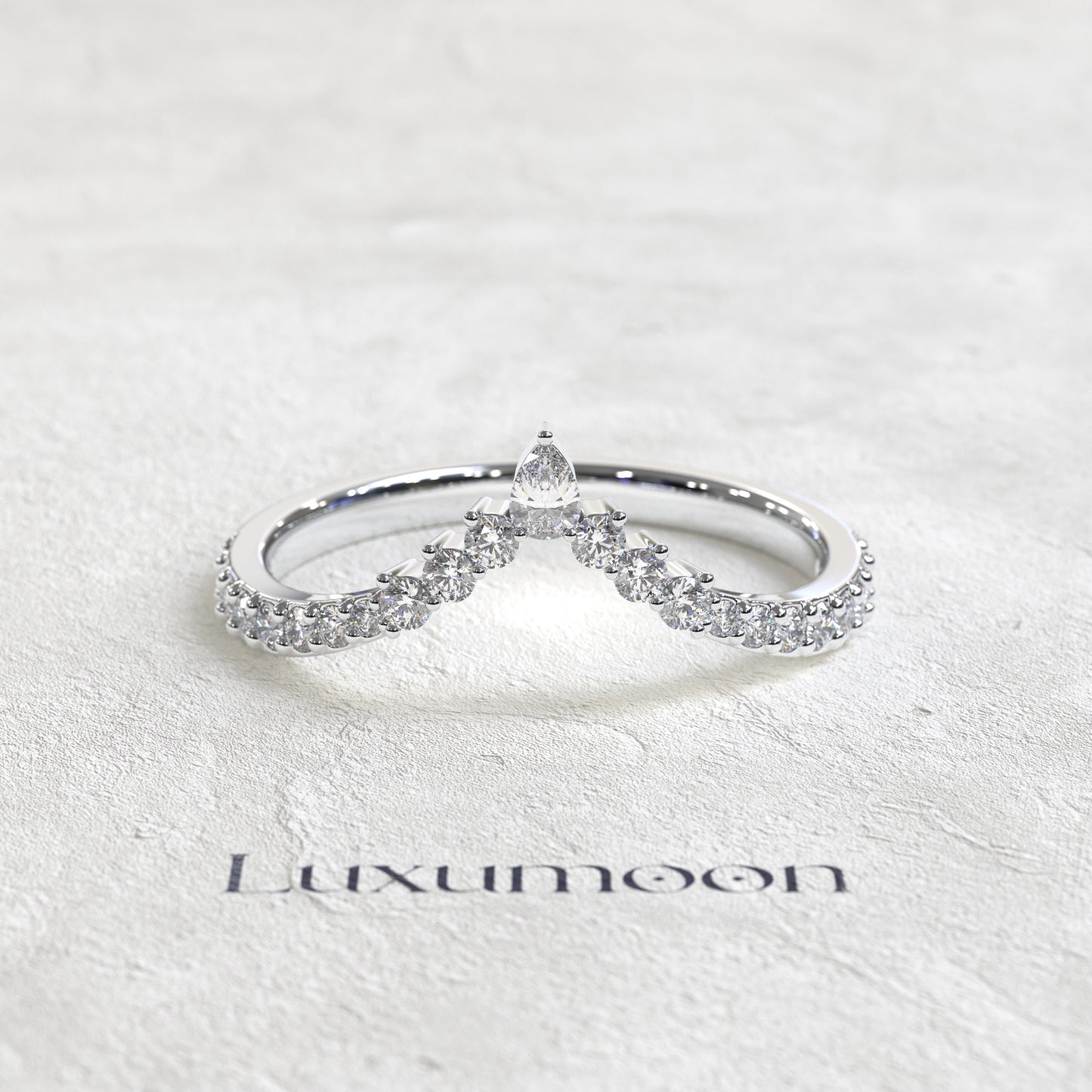 Bague Althéa – Couronne de diamants en forme de poire