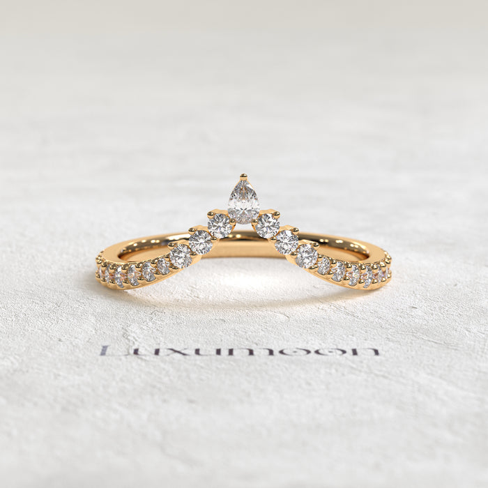 The Althéa – Pear Crown Diamond Band