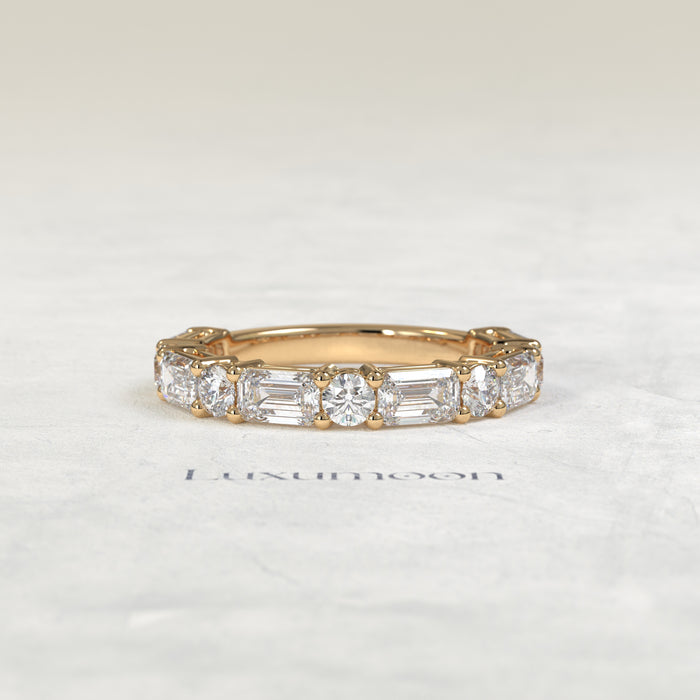 The Qaya – Emerald Cut & Round Lab Grown Diamond Alternating Eternity Wedding Band