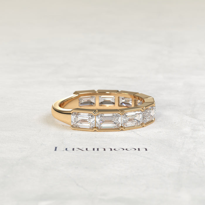 The Diela – Emerald Cut Lab Grown Diamond Bezel Set Eternity Wedding Band