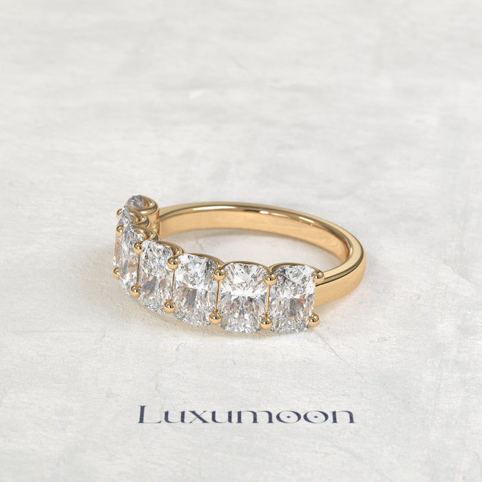 The Onela – Cushion Cut Lab Grown Diamond Seven Stone Wedding Band