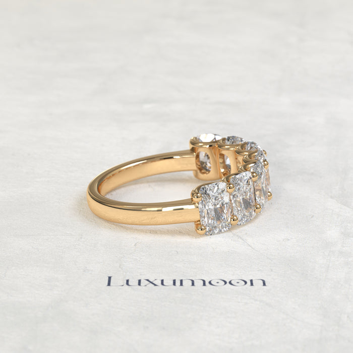 The Onela – Cushion Cut Lab Grown Diamond Seven Stone Wedding Band