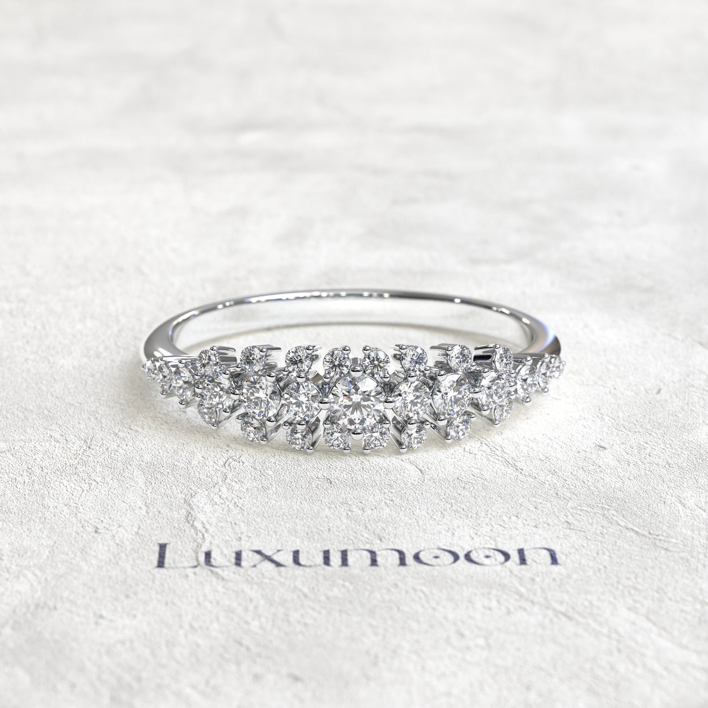 The Cirevia – Spring Shine Round Diamond Band