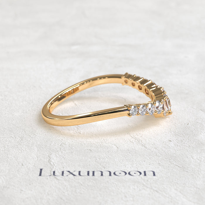 The Fervelle – Curved Band with Baguette, Marquise & Round Diamonds