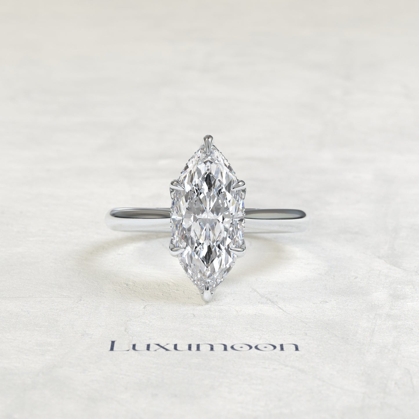 Bague Cirethia – Diamant Marquise avec halo floral caché
