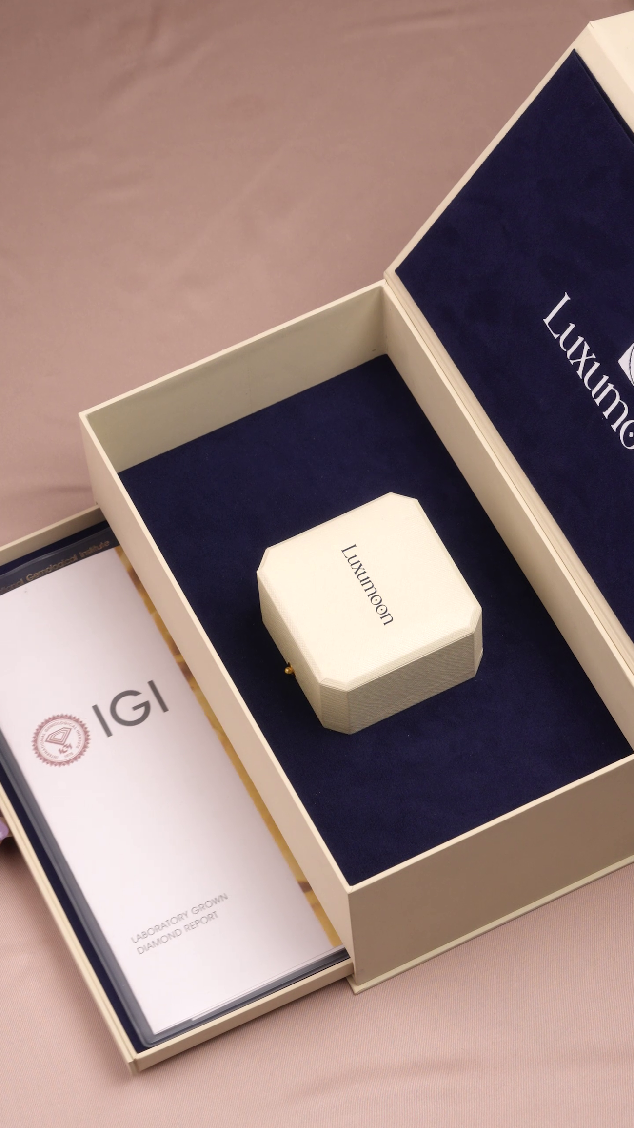 The Luxumoon presentation box with ring box and diamond certificate drawer